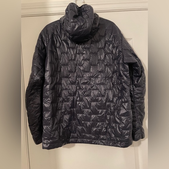 Helly Hansen Puffer Coat - Picture 2 of 2